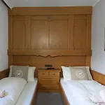 Amadeus Zillertal Tirol Отель