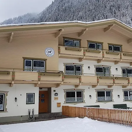 Amadeus Zillertal Tirol * Mayrhofen