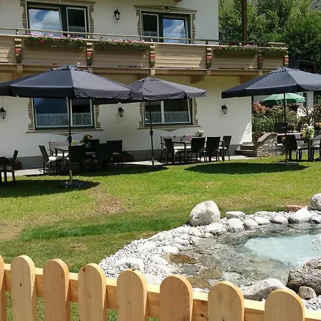 Amadeus Zillertal Tirol Otel